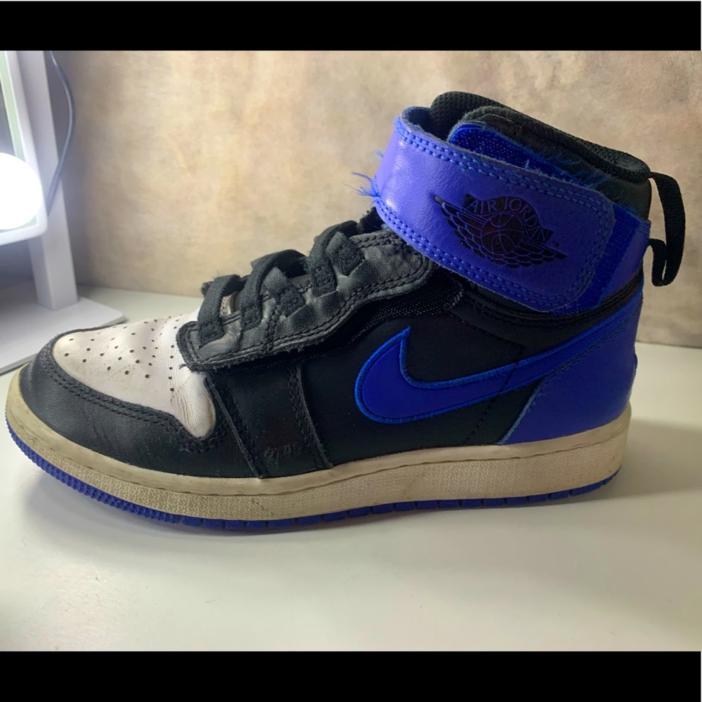 Blue kids Jordan’s💙